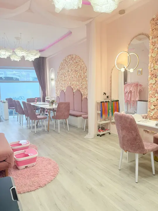 A spa-sarok és a manikűrasztalok